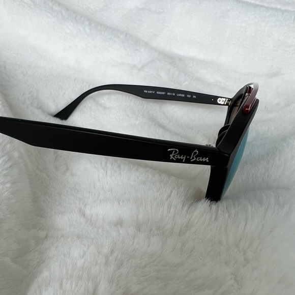 Ray Ban 4257 Gatsby Sunglasses in Red/Black - Picture 3 of 7